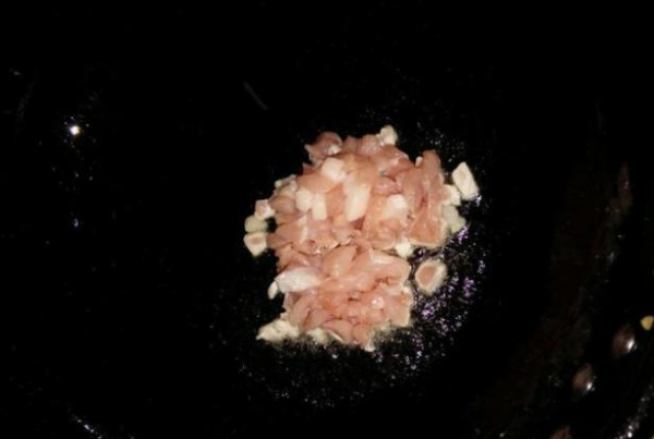 茄子怎么做好吃？这种做法好吃又下饭，连汤汁都不会剩，先收藏！