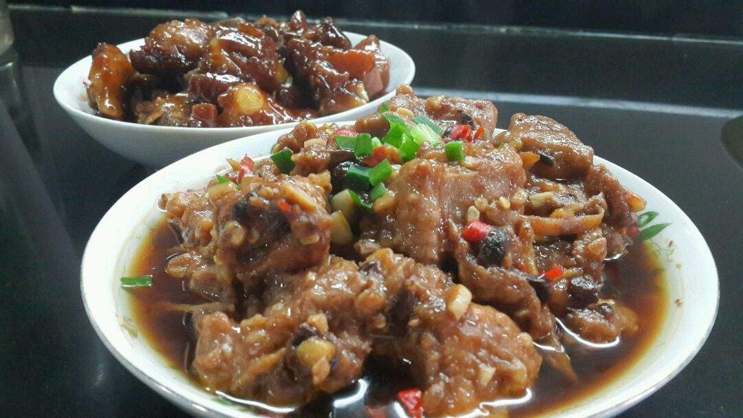 不失营养蒸排骨  花俏美味排骨这样做