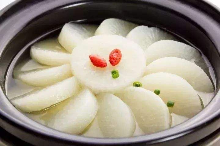 十男九痔十女十痔，得了痔疮可以吃这几种蔬菜进行缓解